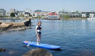 SUP brett Odderøya museumshavn. Foto: Elida Åsland 2019