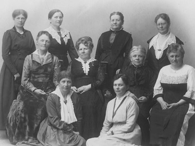 Kristiansand Sanitetsforenings første styre ble etablert i 1897. Foto Agderbilder.