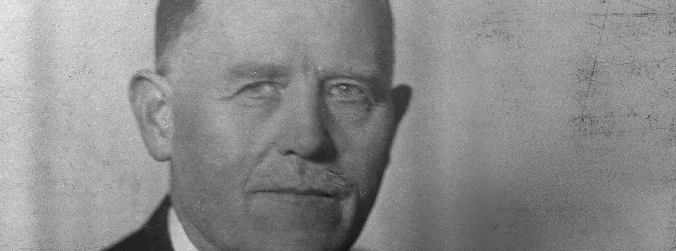 Martin Mosvold, antakelig nær 40-årsdagen i 1934.