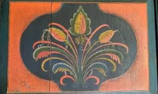 Rosemalt detalj fra dør - Sveindal museum - prosjektmidler