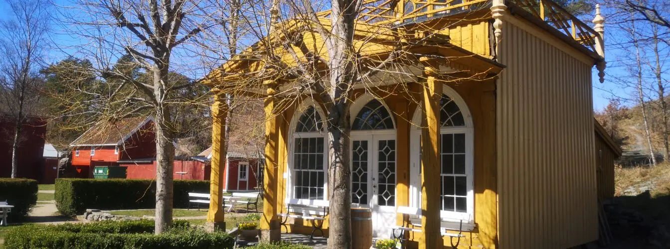Kafeen på Kristiansand museum: Mørchs paviljong.