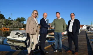 Kontrakten mellom Skanska og Vest-Agder-museet er signert.