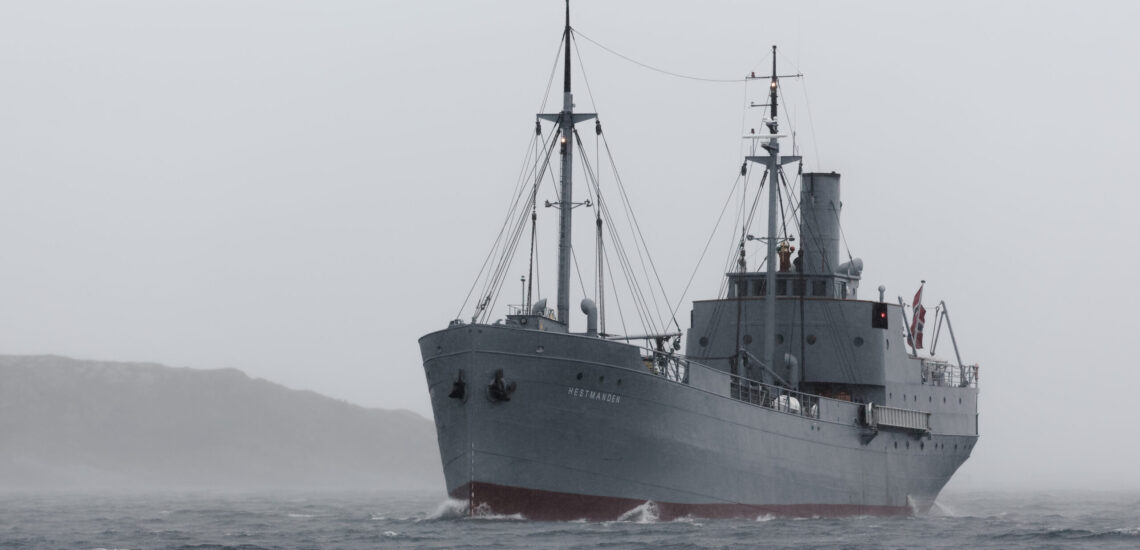 Bilde til Høstkvelder på D/S Hestmanden: «Fanget på Havet»